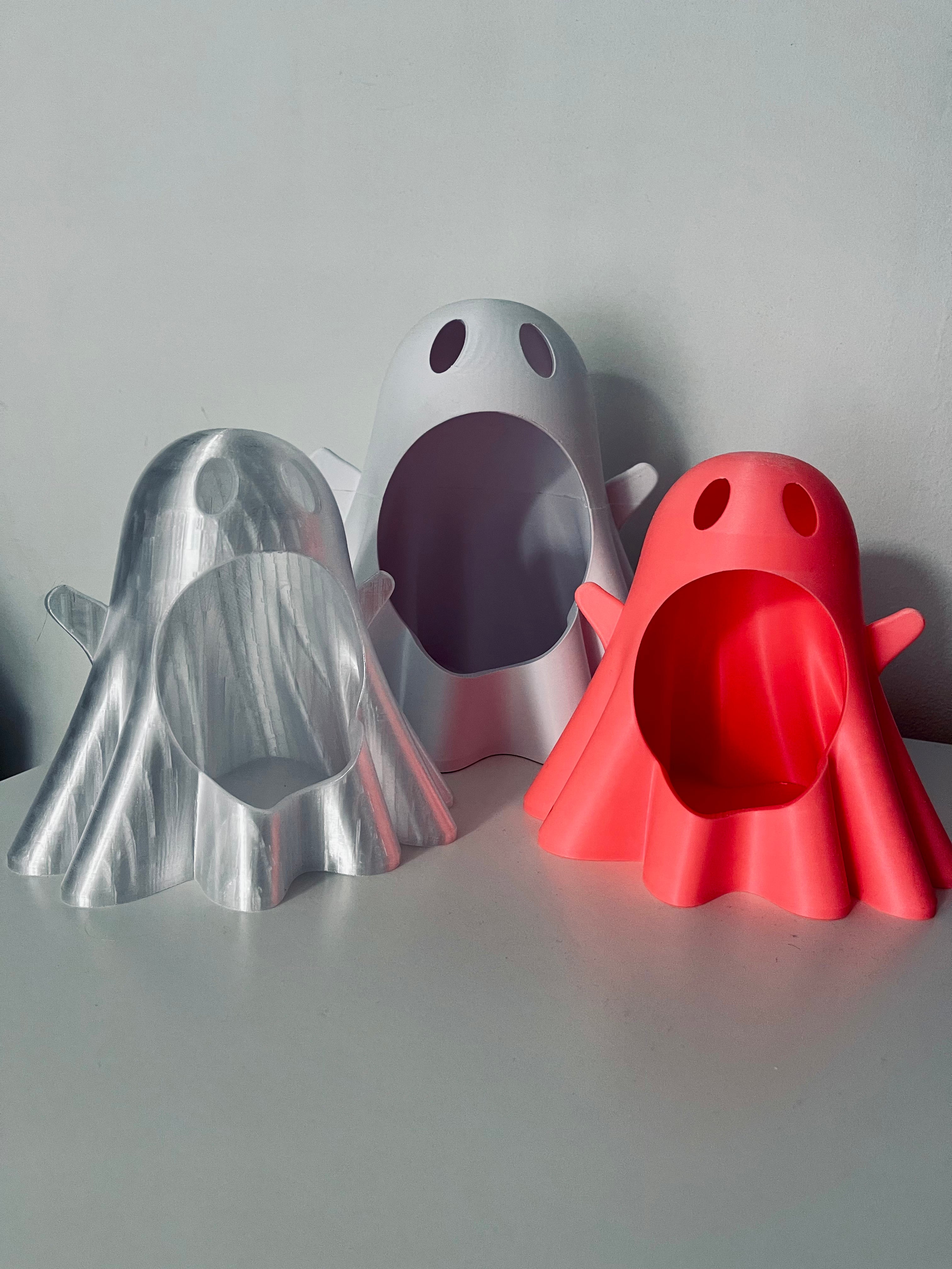 Fantasma porta caramelle